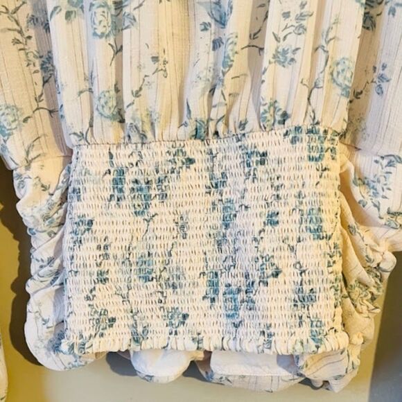 Free People Final Rose Blouse Balloon Sleeves Smocked in Vintage Combo Medium - Picture 6 of 9